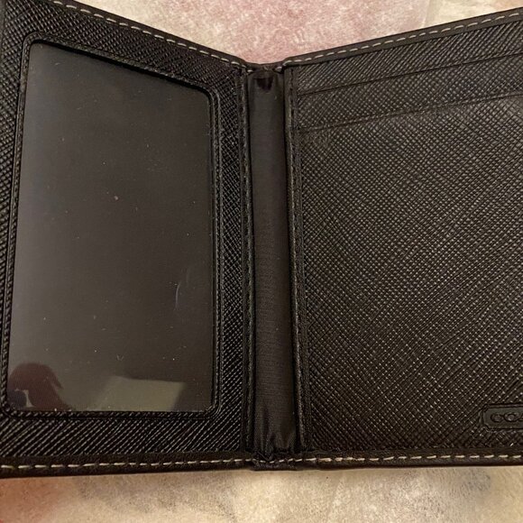 Authentic COACH Monogram Card Wallet with ID Slot. Canvas 4" x 3" Black/Gray New - Picture 4 of 4